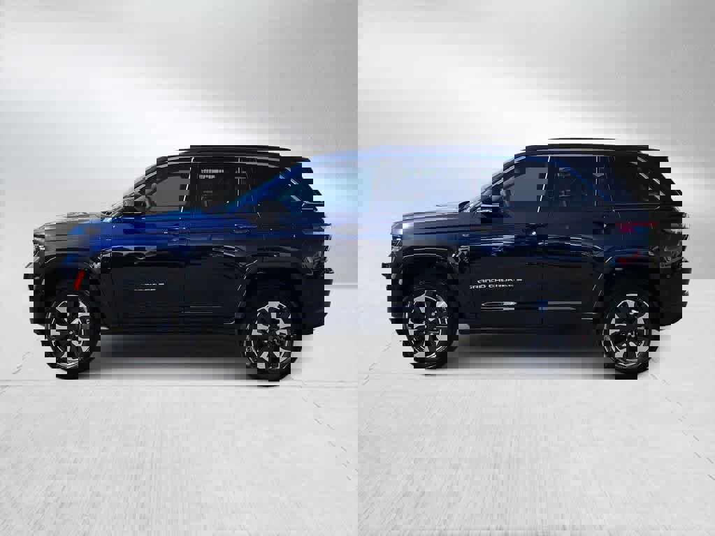 Used 2024 Jeep Grand Cherokee Limited 4xe w/ Luxury Tech Group II image 5