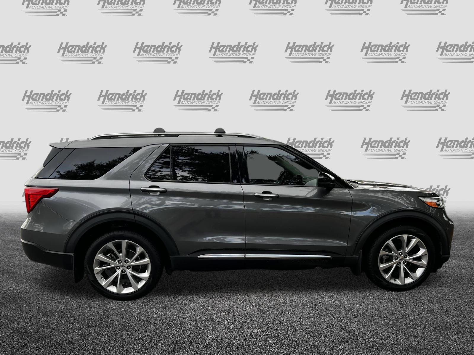 Used 2021 Ford Explorer Platinum w/ Equipment Group 601A AWD/4WD image 10