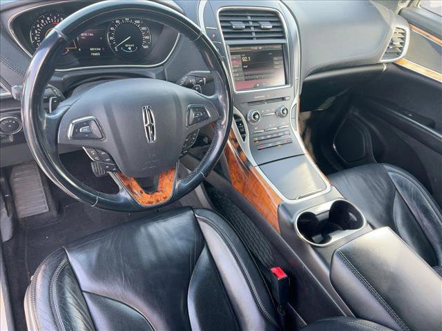 Used 2016 Lincoln MKX Select image 10
