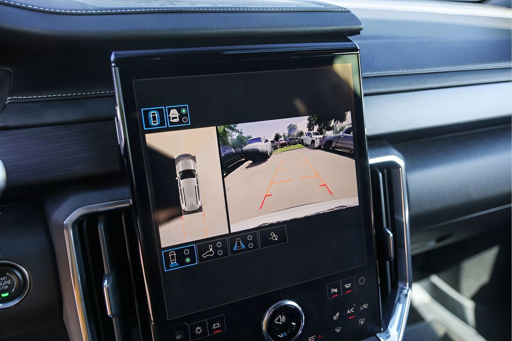 Used 2025 GMC Acadia Elevation FWD image 20