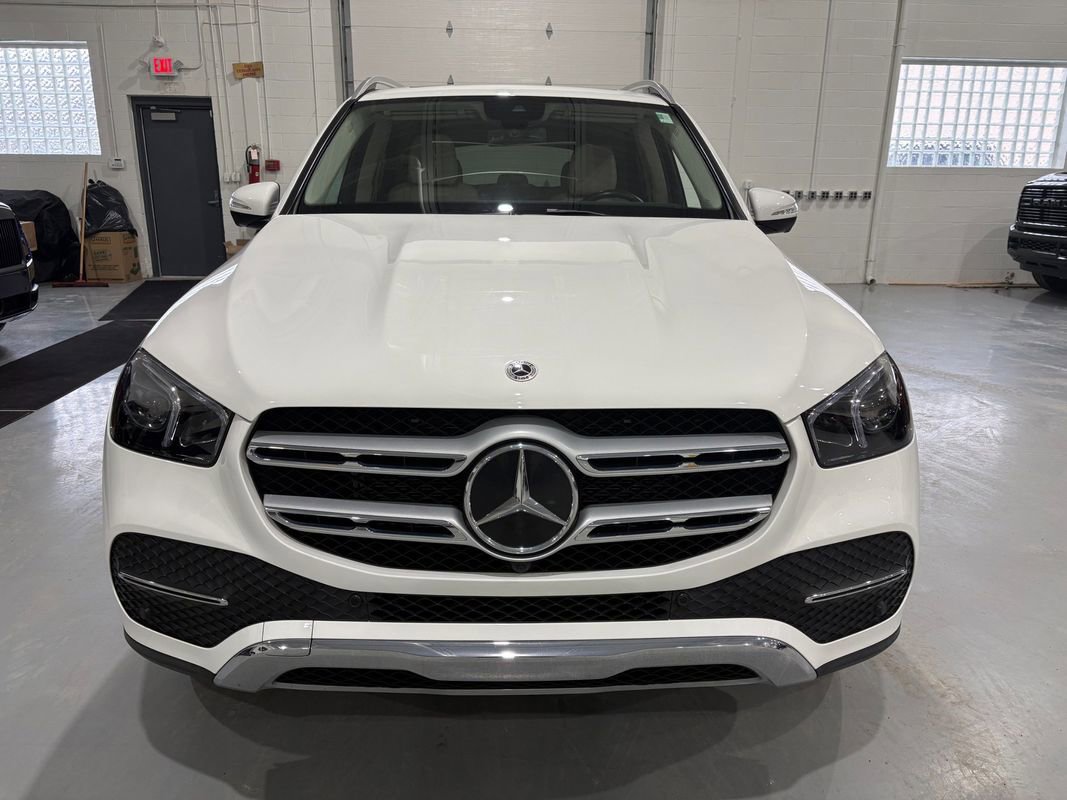 Used 2022 Mercedes-Benz GLE 350 4MATIC w/ Premium Package image 2
