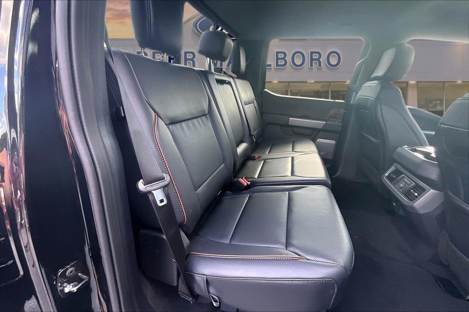 New 2026 Ford F250 Lariat w/ Black Appearance Package AWD/4WD image 9