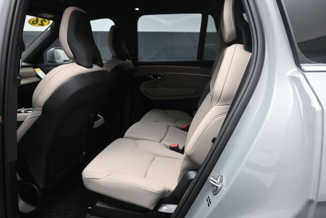 Used 2026 Volvo XC90 B6 Plus w/ Protection Package Premier AWD/4WD image 21