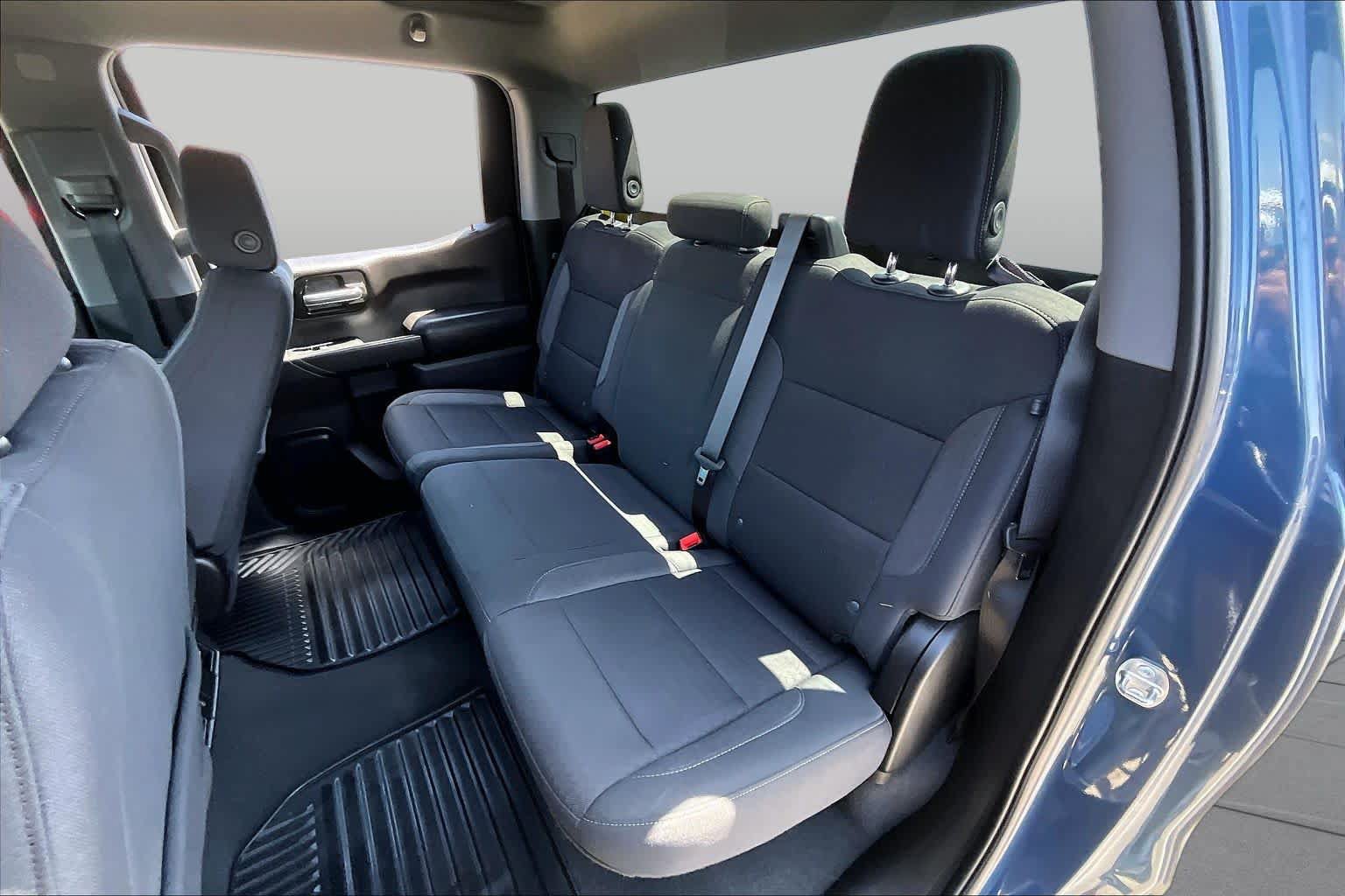 Used 2024 Chevrolet Silverado 1500 Custom w/ Turbomax Blackout Package AWD/4WD image 21