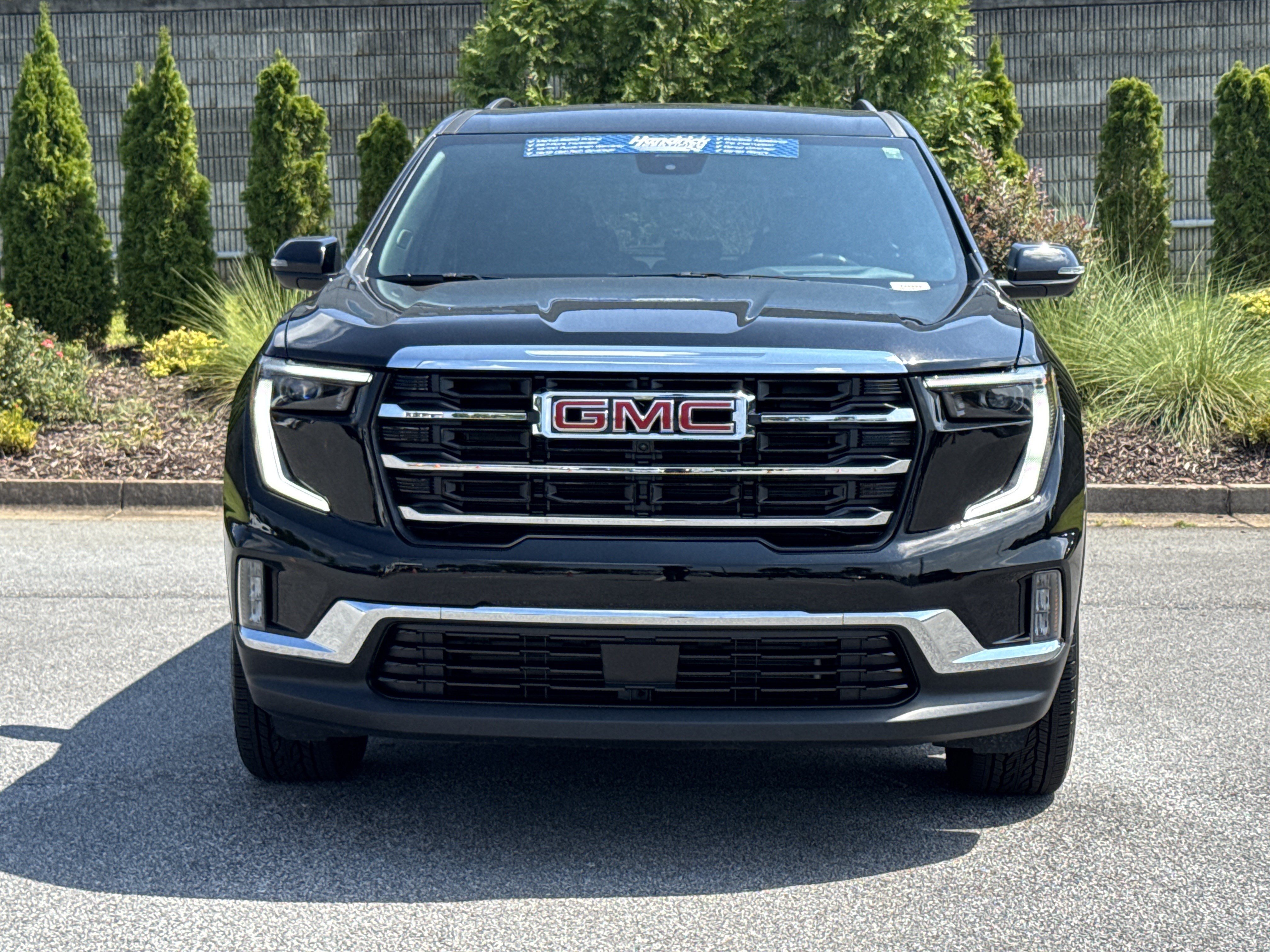 Used 2026 GMC Acadia Elevation w/ Elevation Premium Package FWD image 3