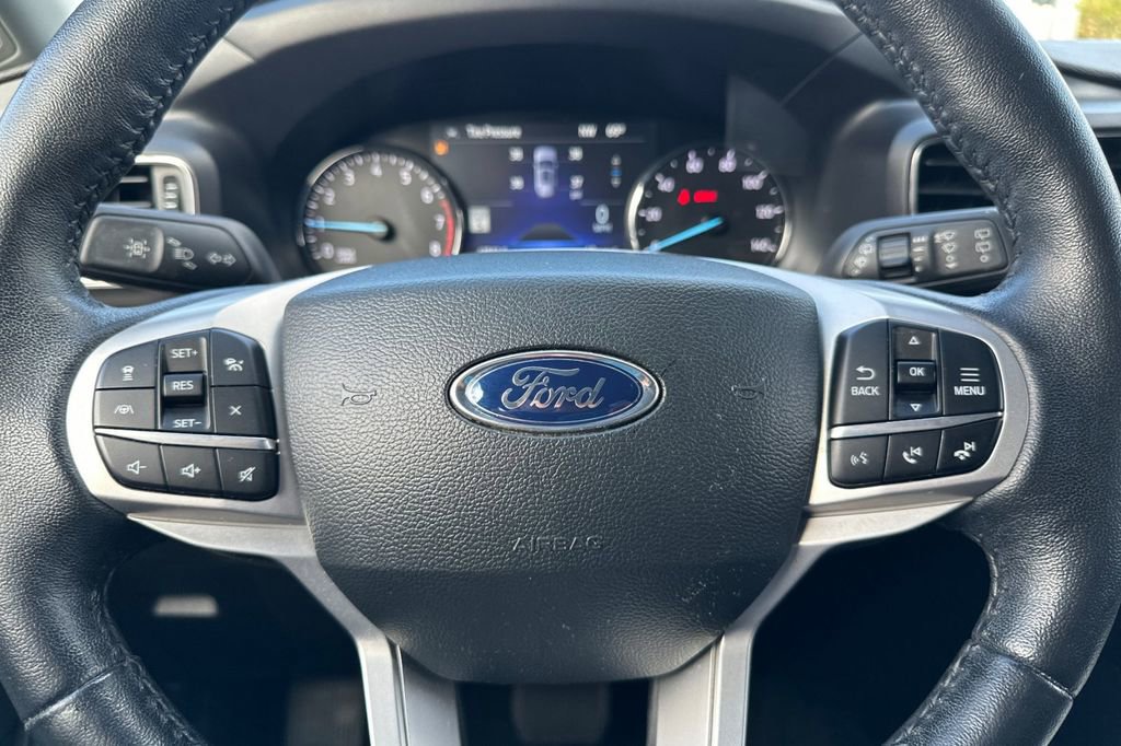 Certified 2023 Ford Explorer XLT w/ Equipment Group 202A image 28