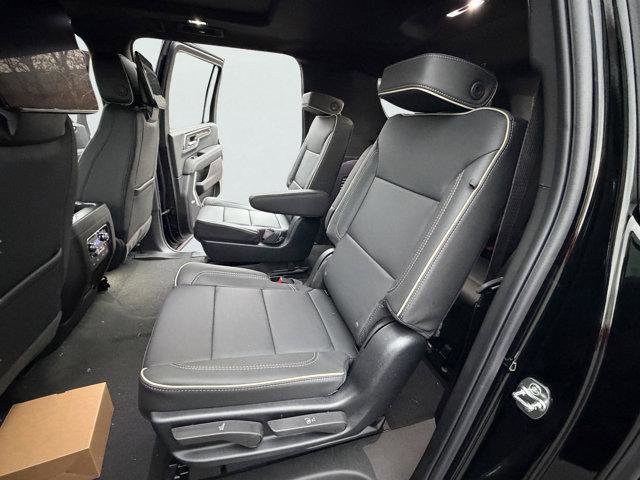 New 2026 GMC Yukon XL Elevation image 13