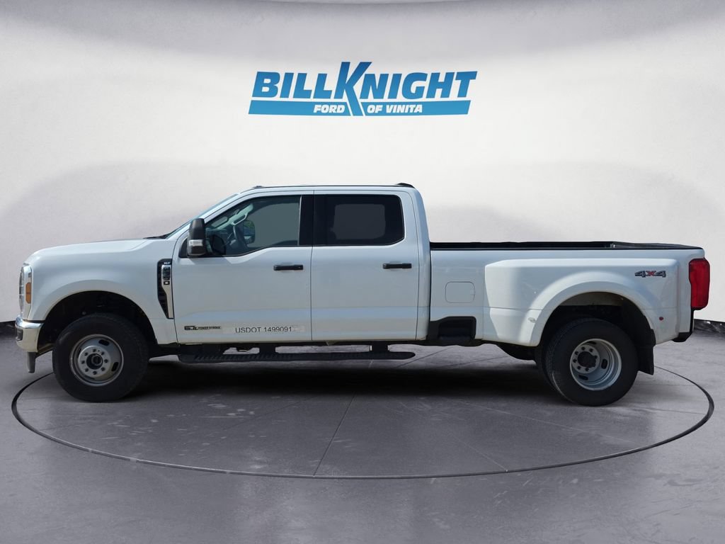 Used 2025 Ford F350 XLT AWD/4WD image 2