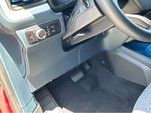 Used 2025 Ford Maverick XLT w/ Equipment Group 302A AWD/4WD image 33