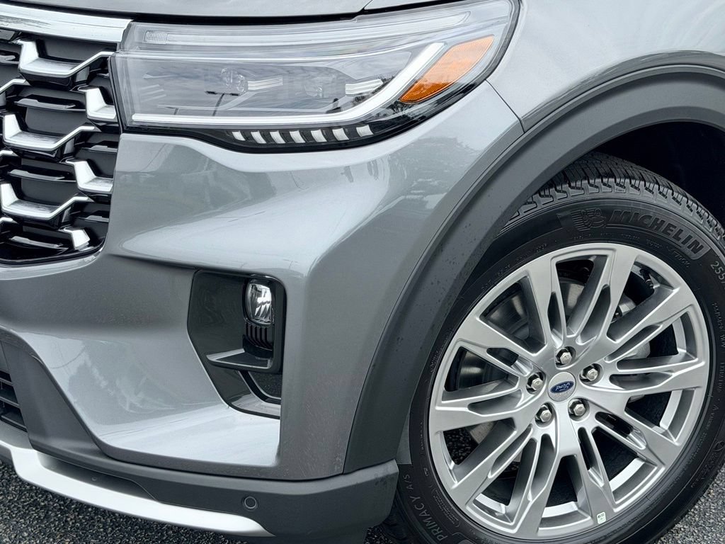 New 2026 Ford Explorer Platinum RWD image 3