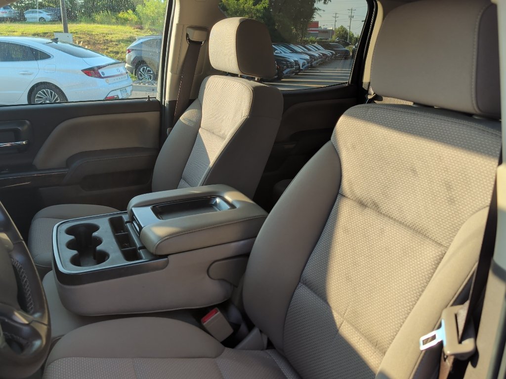Used 2018 Chevrolet Silverado 1500 LT w/ All Star Edition AWD/4WD image 12