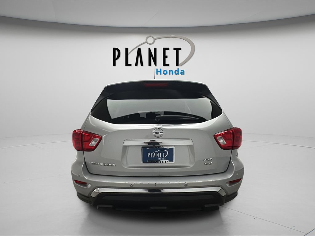 Used 2018 Nissan Pathfinder SV AWD/4WD image 7