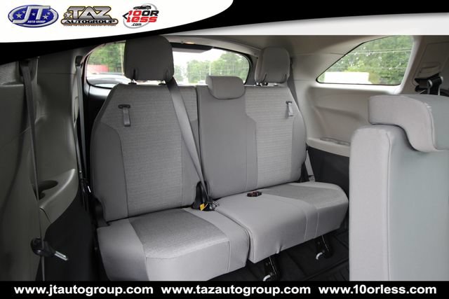 Used 2021 Toyota Sienna LE FWD image 15