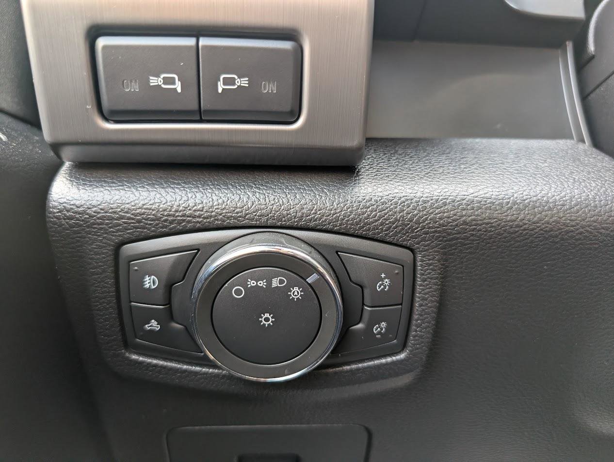 Used 2016 Ford F150 Limited w/ Trailer Tow Package image 36