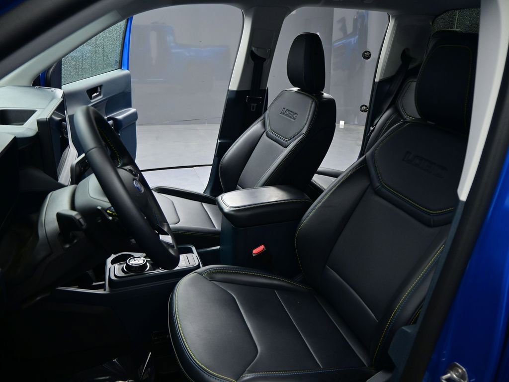 Used 2025 Ford Maverick Lobo image 9