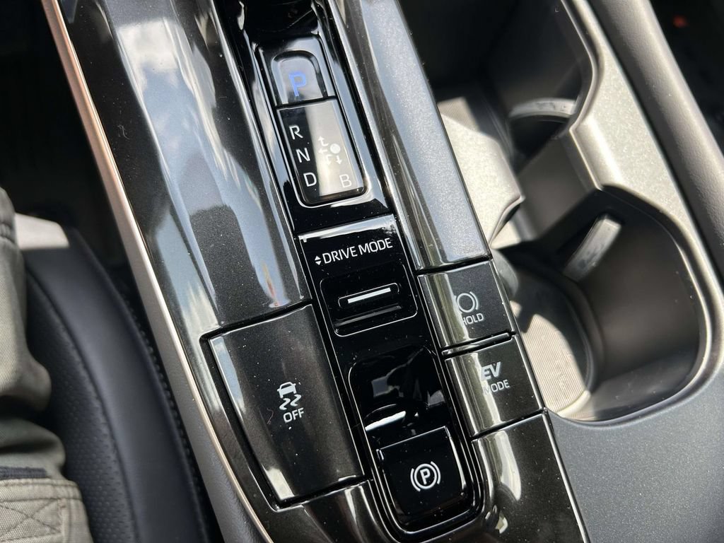 New 2026 Toyota Crown AWD/4WD image 19