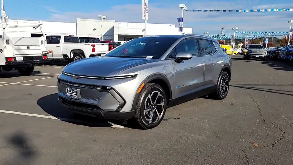 New 2026 Chevrolet Equinox EV LT image 4