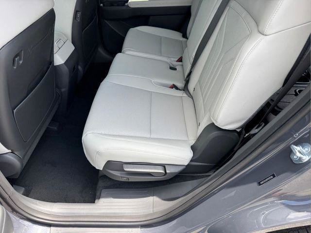 New 2026 Hyundai Santa Fe SEL FWD image 12