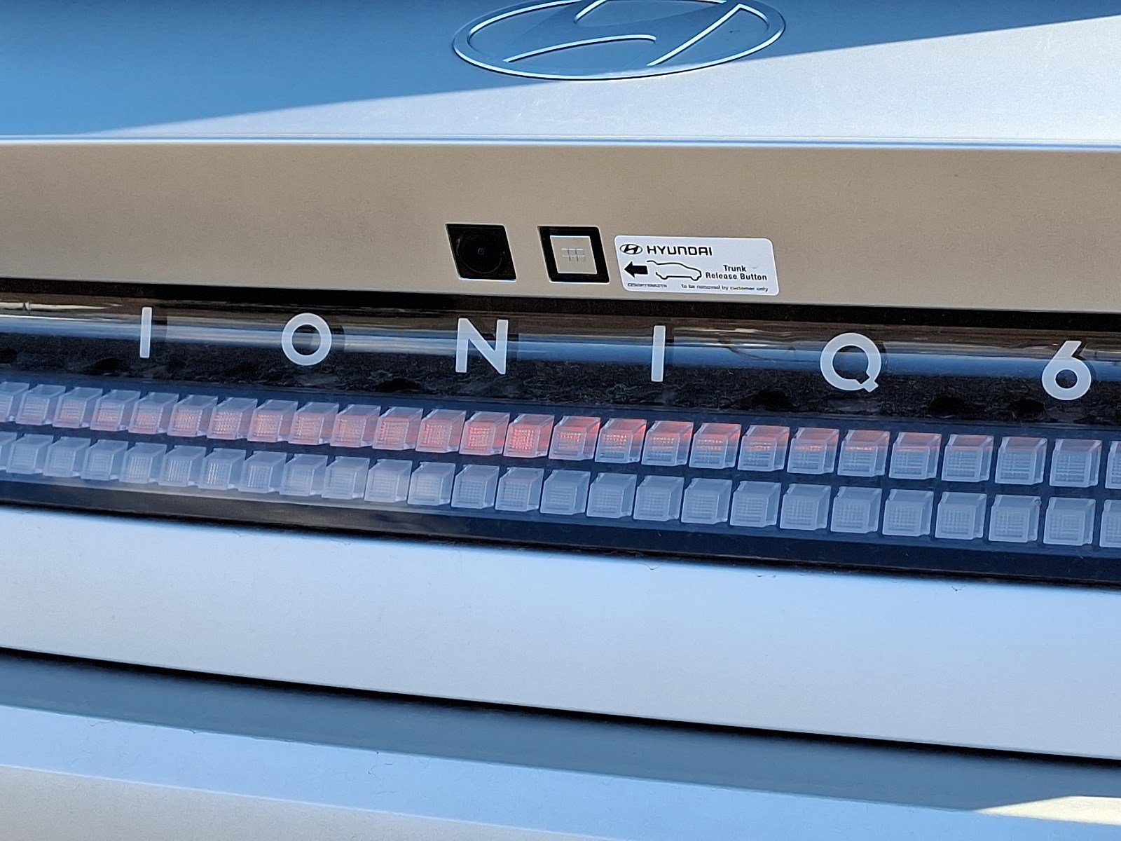 New 2024 Hyundai Ioniq 6 SEL image 15