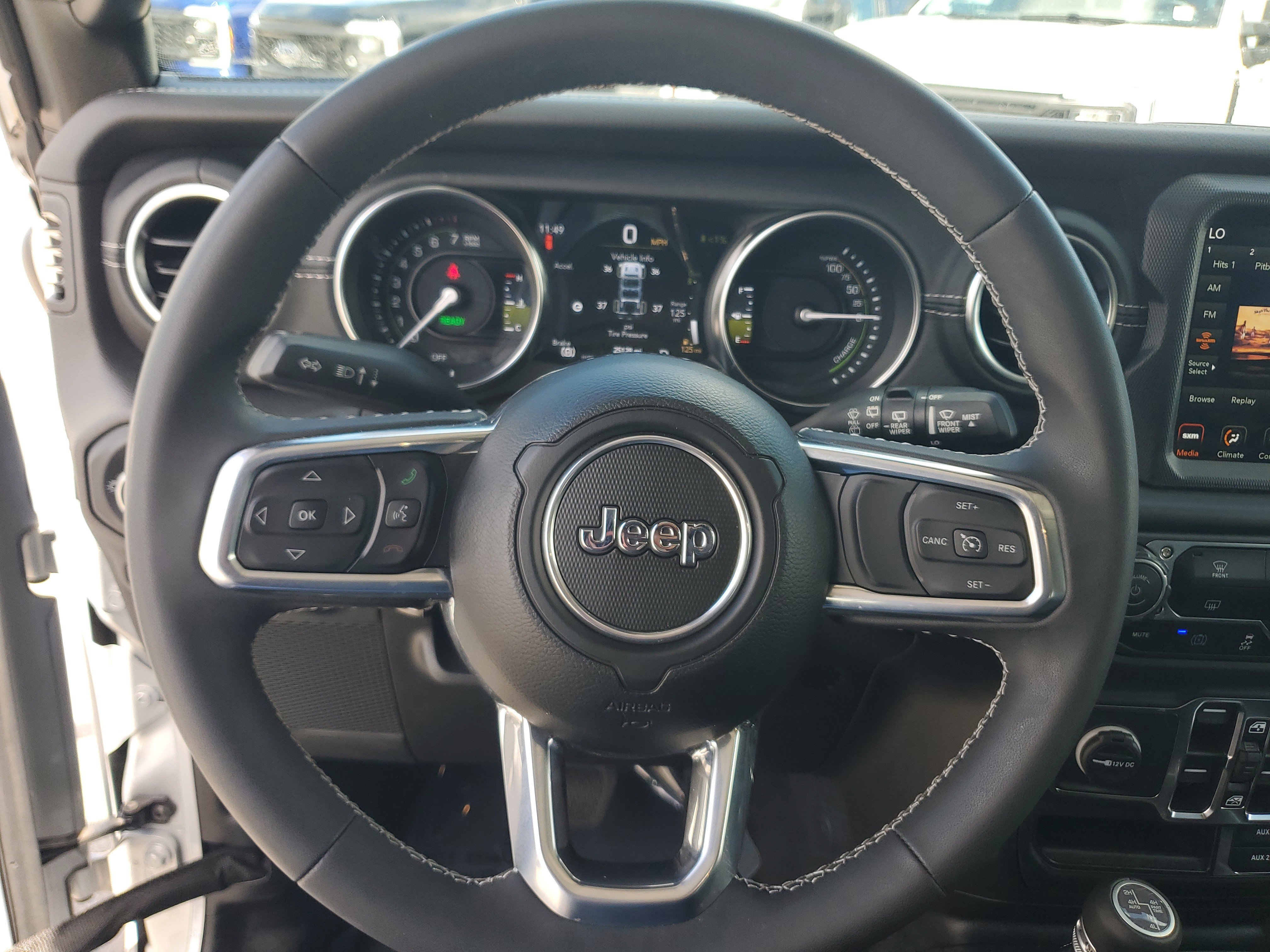 Used 2023 Jeep Wrangler Unlimited Sahara image 21