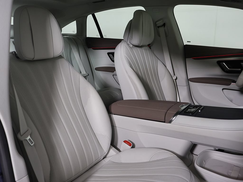 Used 2024 Mercedes-Benz EQS 450+ 4MATIC Sedan w/ AMG Line Exterior Package image 33