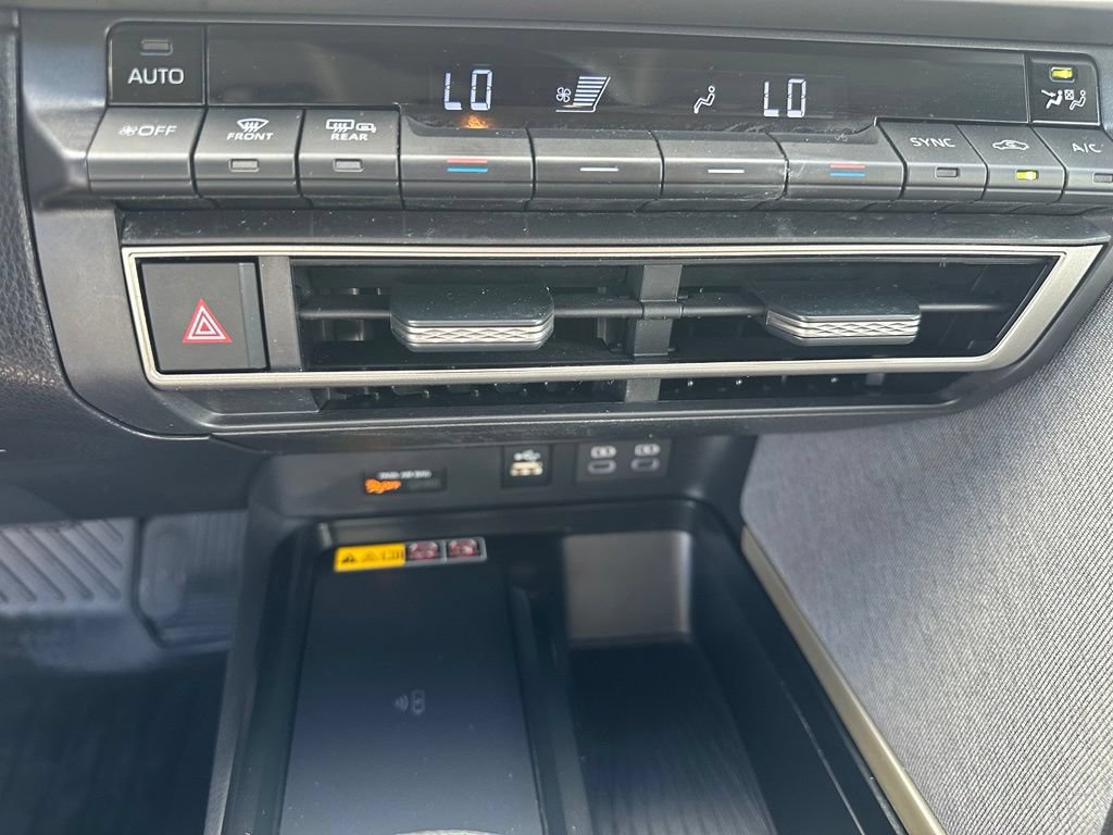 Used 2025 Toyota Camry LE w/ Convenience Package FWD image 17