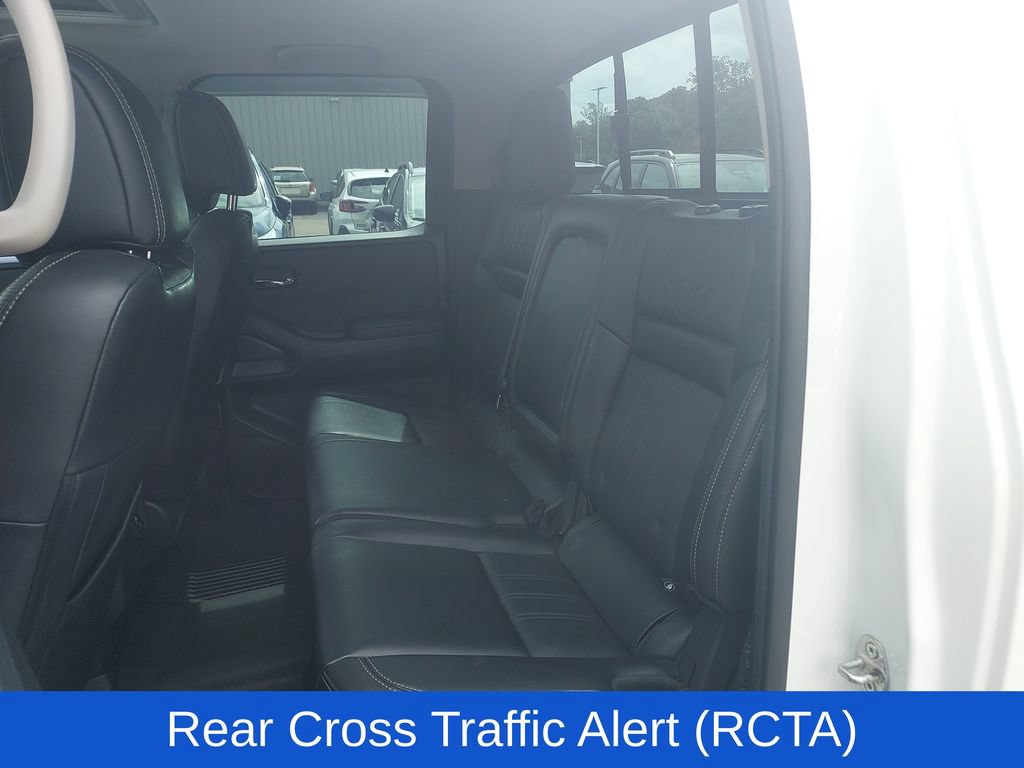 Used 2022 Nissan Frontier SV w/ SV Premium Package AWD/4WD image 34