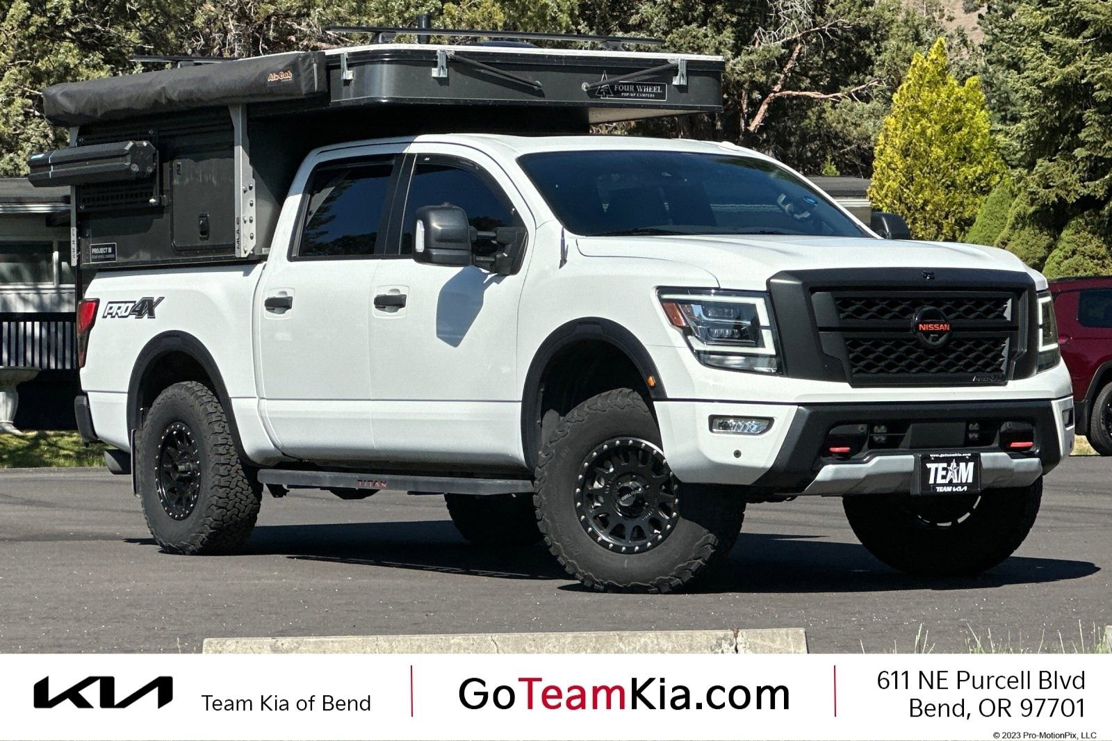 Used 2021 Nissan Titan PRO-4X w/ Pro-4x Convenience Package AWD/4WD image 1