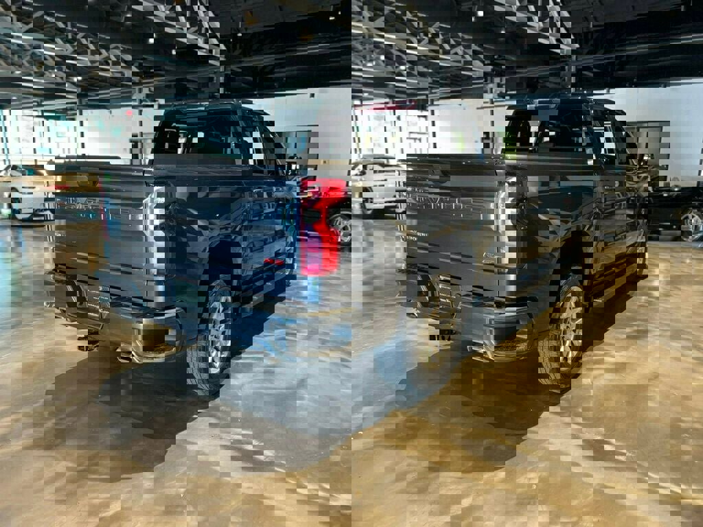 Used 2022 Chevrolet Silverado 1500 RST image 5