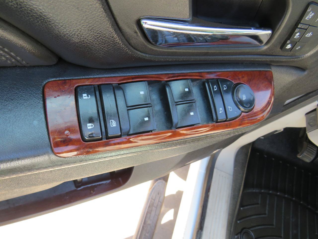 Used 2013 GMC Sierra 2500 SLT w/ SLT Convenience Package AWD/4WD image 10
