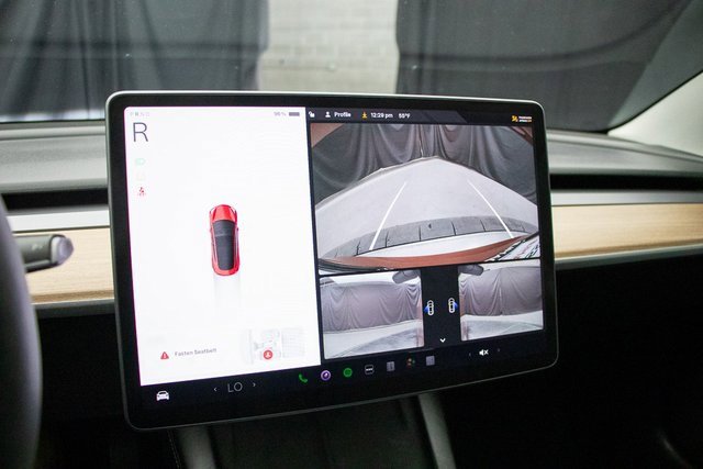 Used 2022 Tesla Model 3 Standard Range image 31