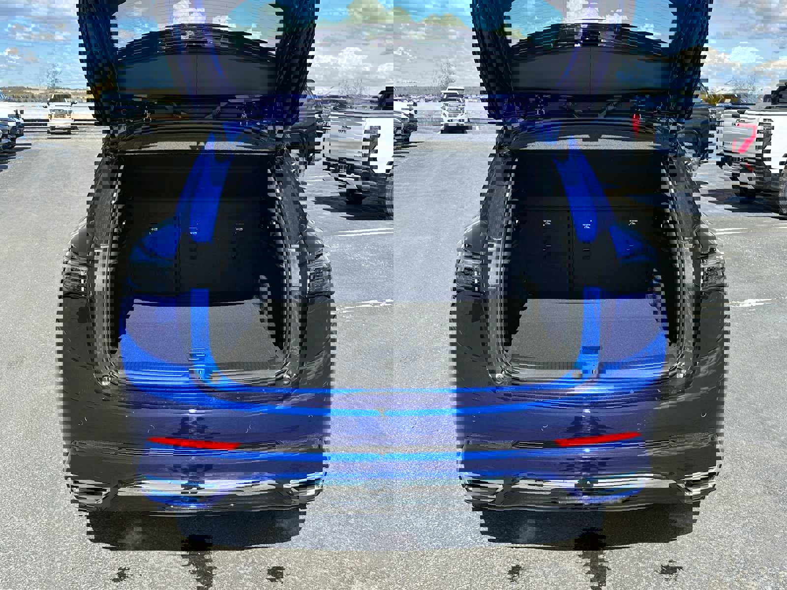 New 2025 Buick Envision Avenir image 16