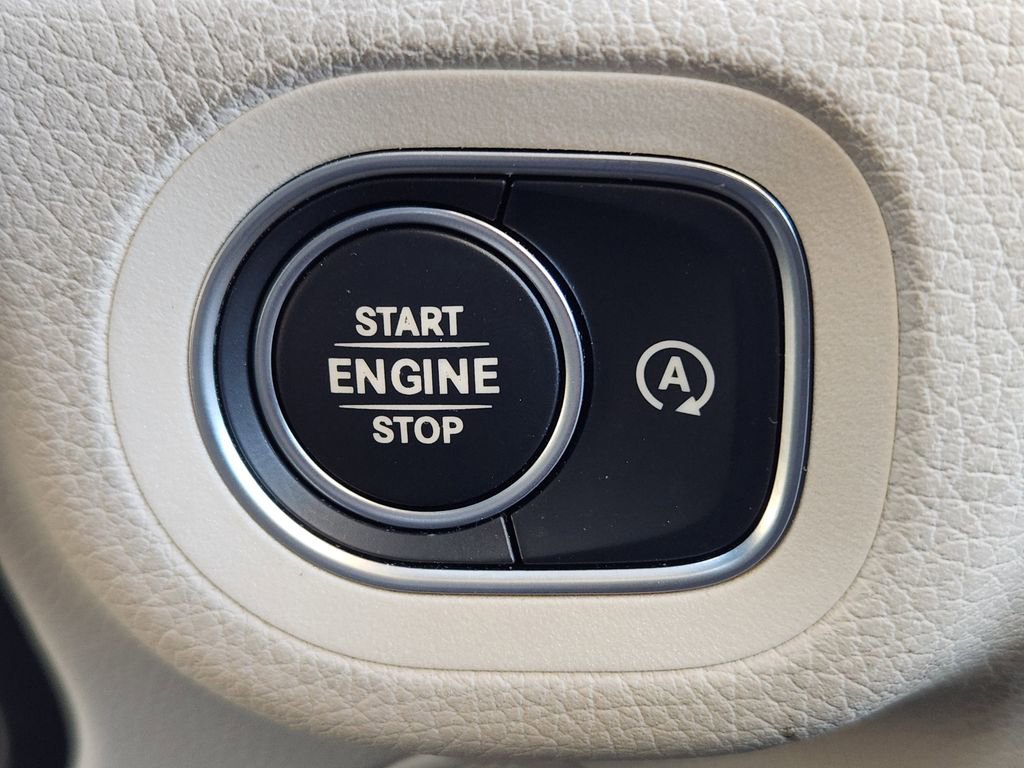 Used 2020 Mercedes-Benz GLE 350 4MATIC image 23