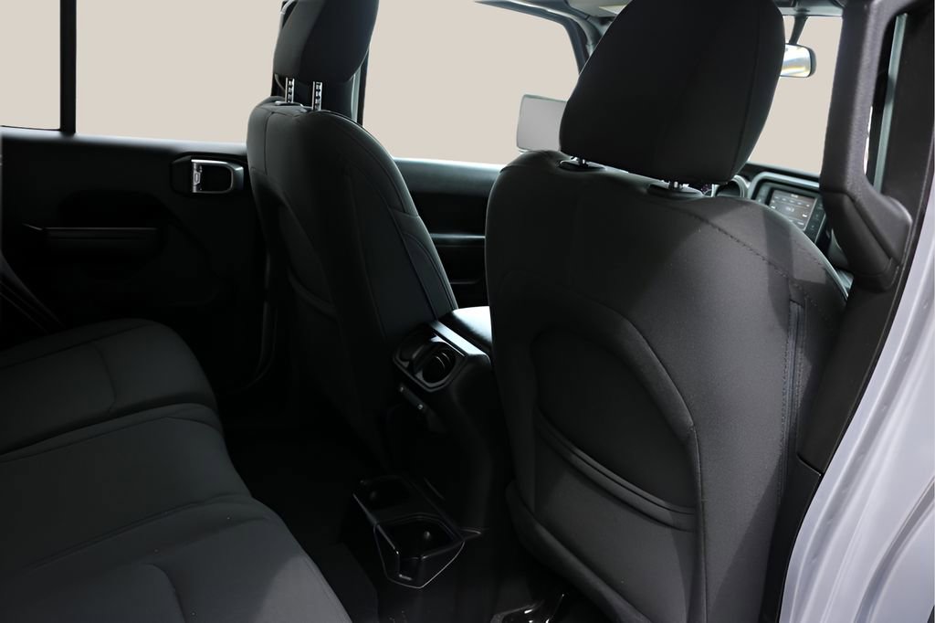 Used 2019 Jeep Wrangler Unlimited Sport S AWD/4WD image 17