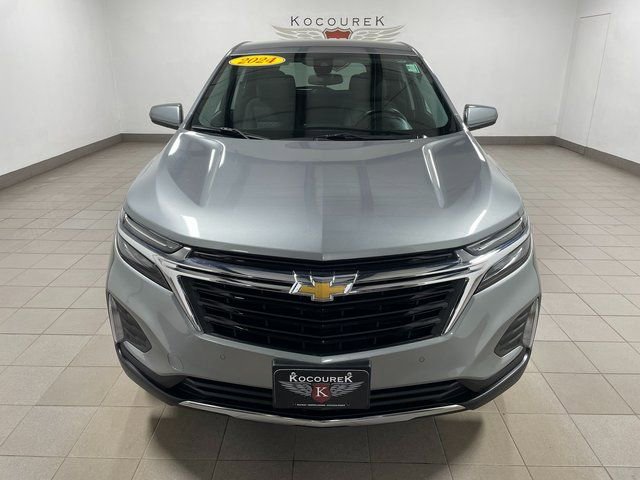 Used 2024 Chevrolet Equinox LT w/ LPO, Floor Liner Package AWD/4WD image 2