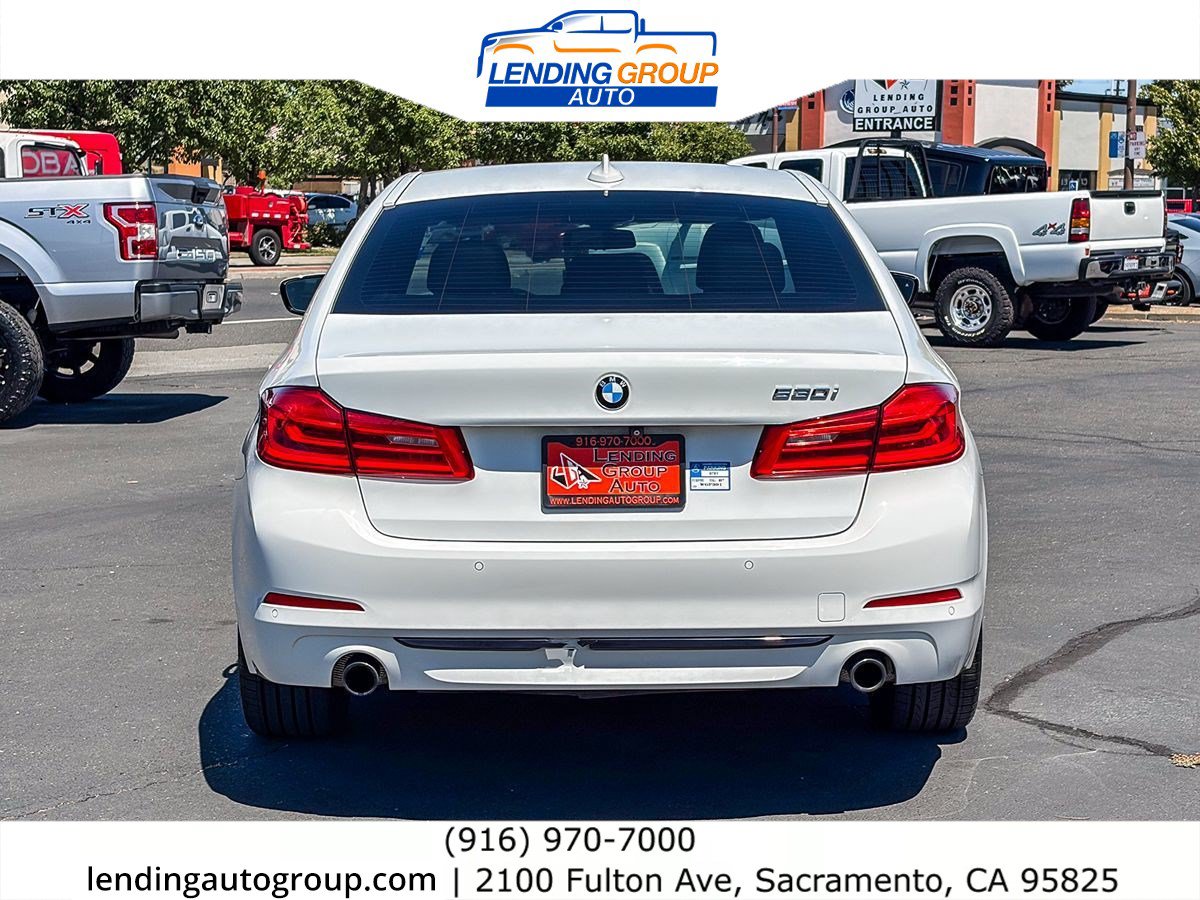 Used 2019 BMW 530i w/ Convenience Package RWD image 3