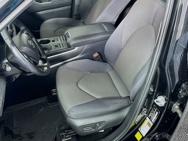 Used 2020 Toyota Highlander LE AWD/4WD image 18