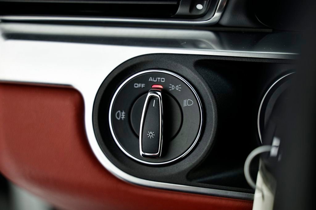 Certified 2015 Porsche 911 Targa 4S AWD/4WD image 29