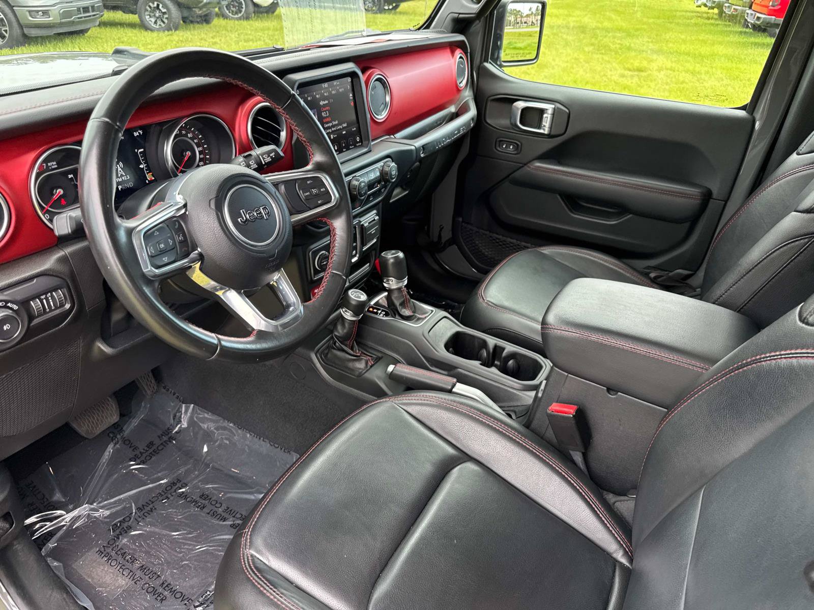 Used 2022 Jeep Wrangler Rubicon w/ LED Lighting Group AWD/4WD image 16