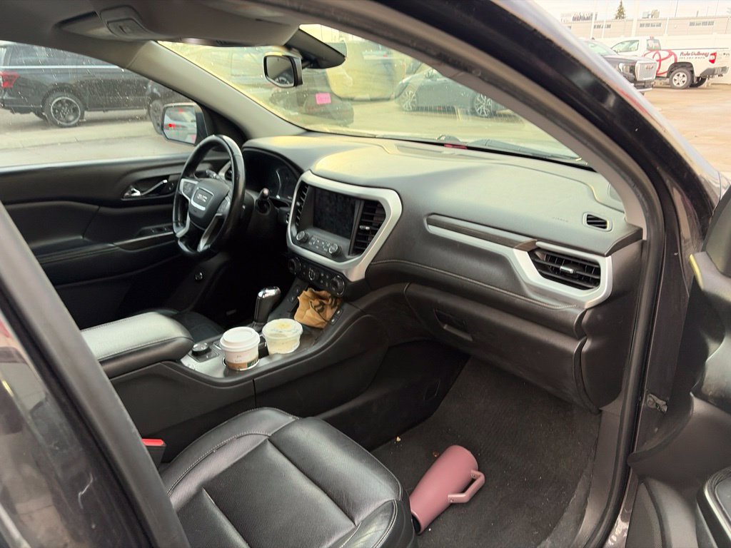 Used 2017 GMC Acadia SLT AWD/4WD image 10