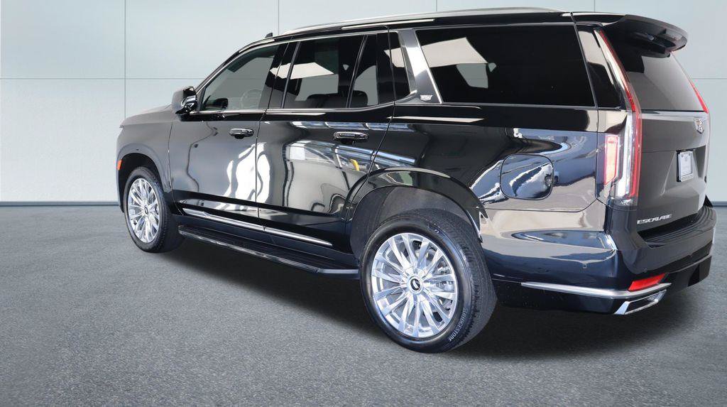 Certified 2024 Cadillac Escalade Premium Luxury w/ Performance Package AWD/4WD image 4