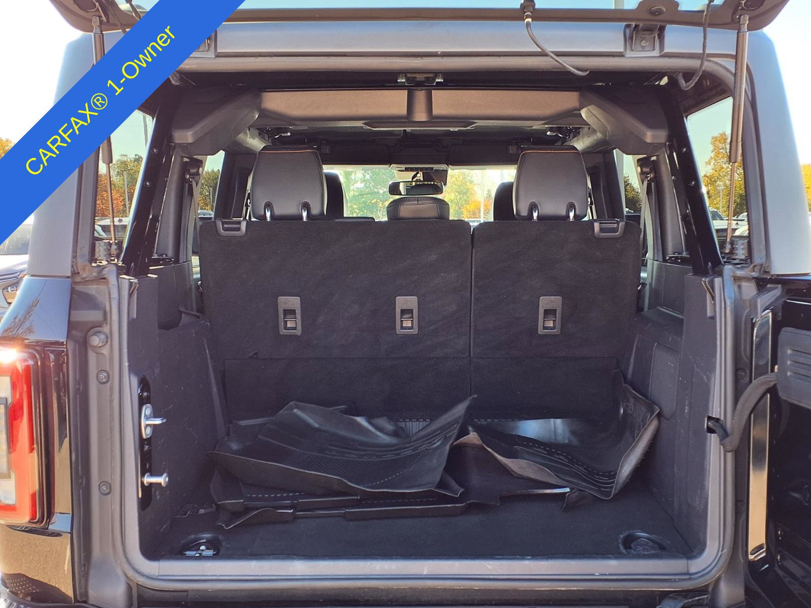 Used 2023 Ford Bronco Badlands w/ Sasquatch Package AWD/4WD image 11