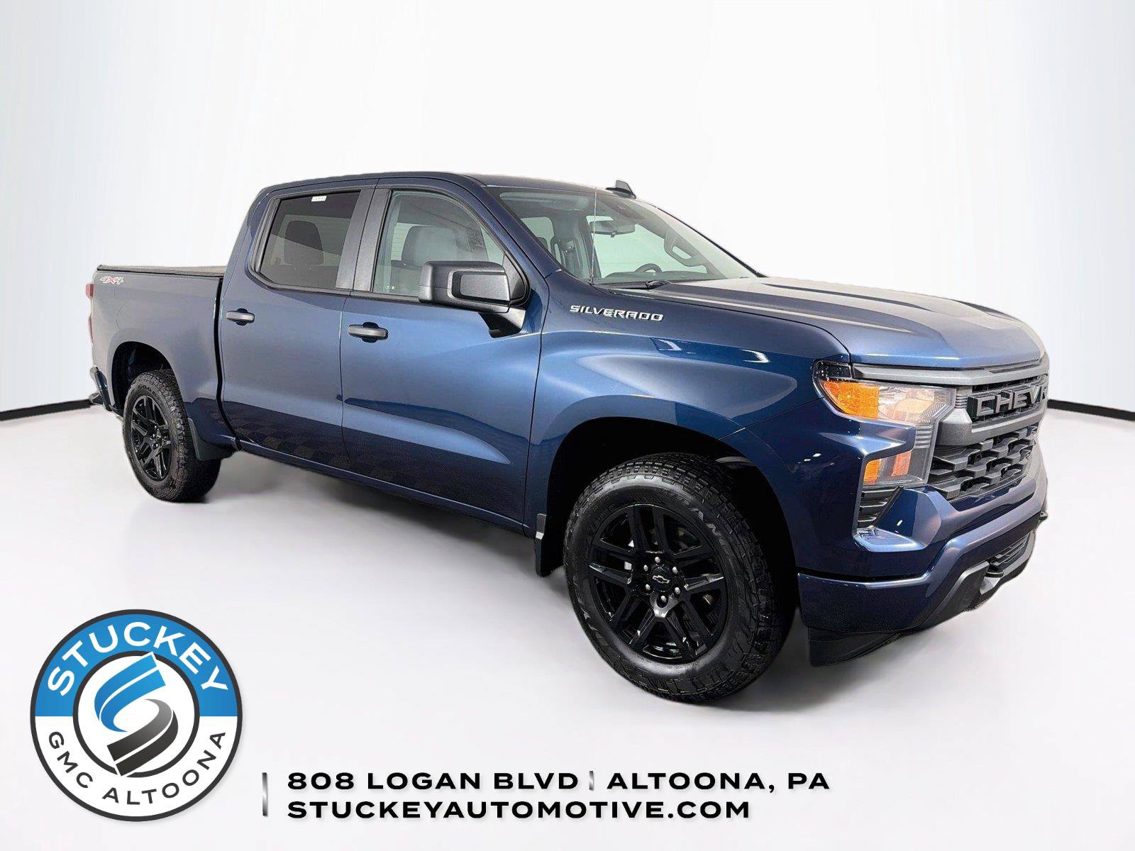 Used 2022 Chevrolet Silverado 1500 Custom AWD/4WD image 1