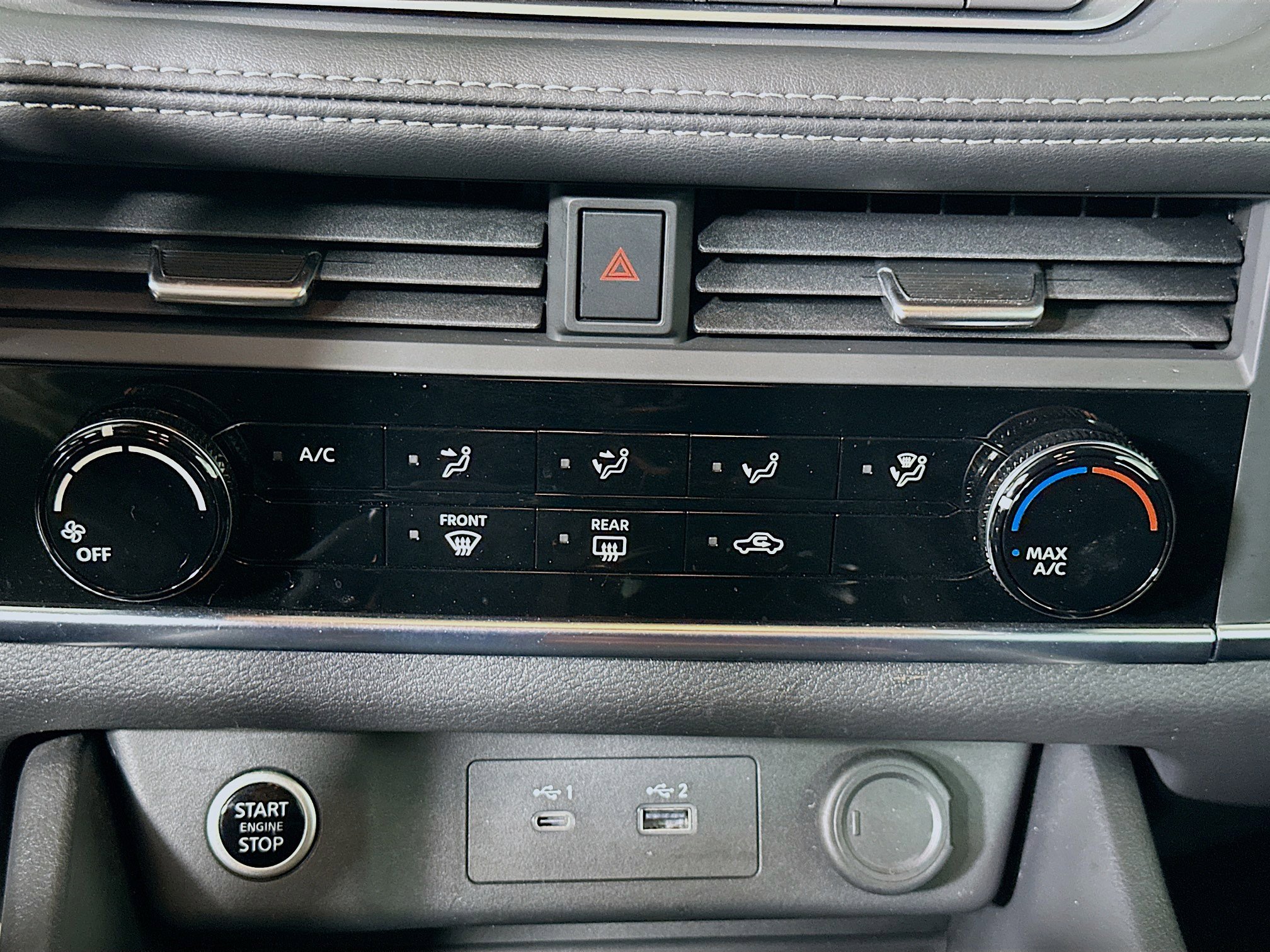 Used 2023 Nissan Rogue S image 23