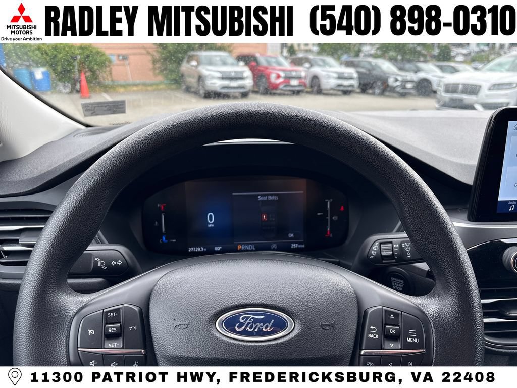 Used 2025 Ford Escape Active AWD/4WD image 6