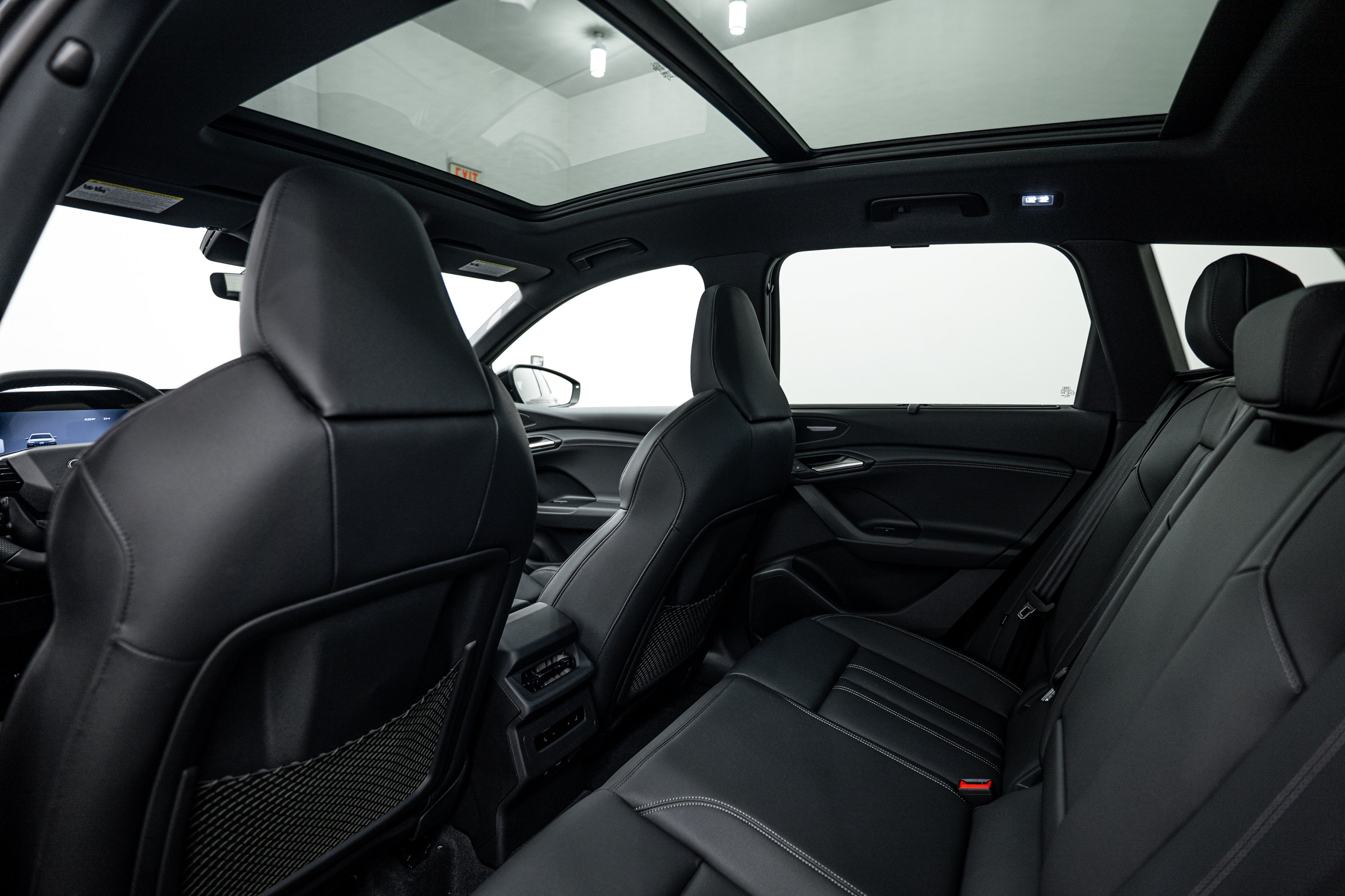New 2027 Audi SQ6 e-tron Premium Plus AWD/4WD image 20