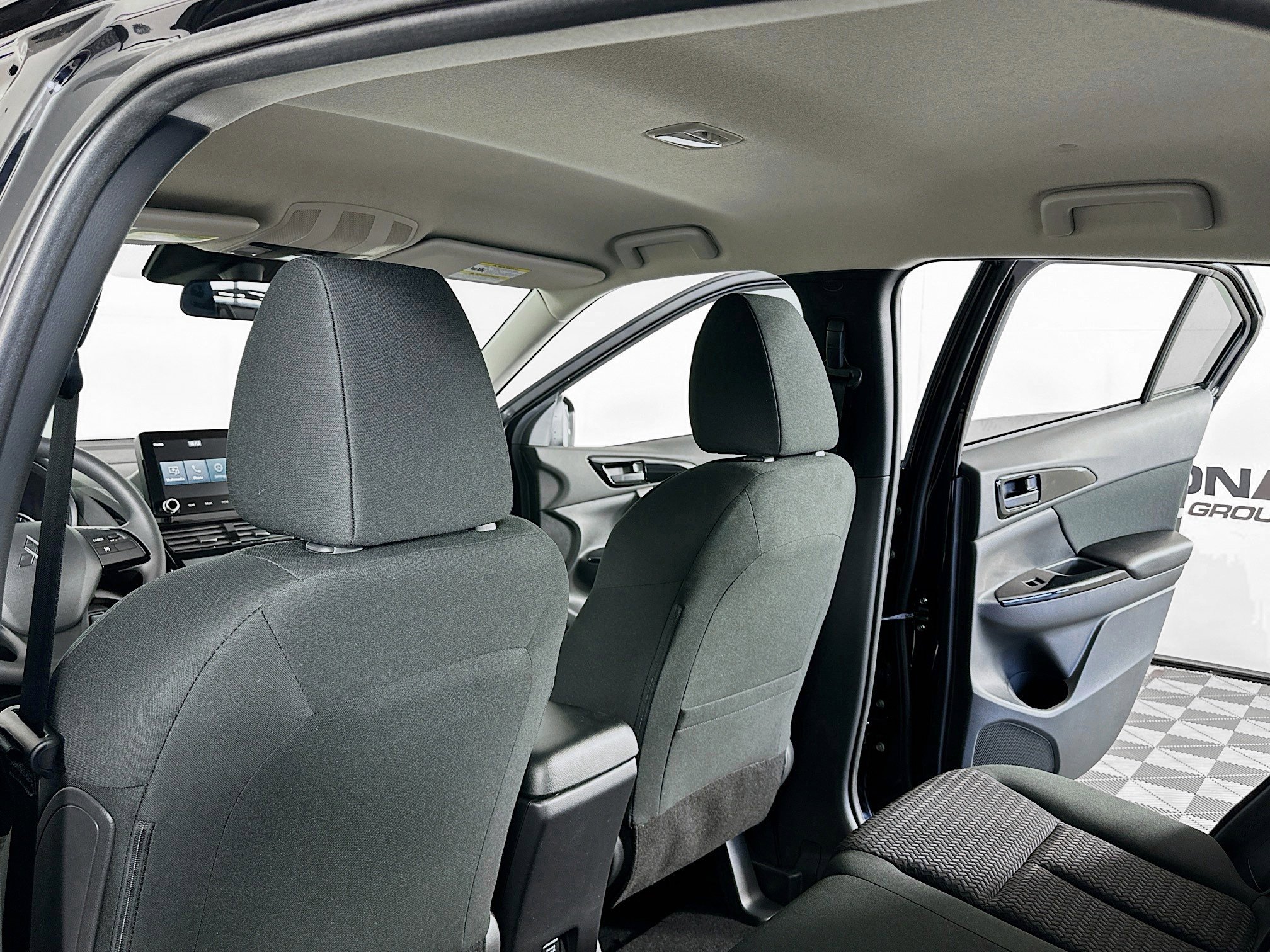 New 2024 Mitsubishi Eclipse Cross LE image 6