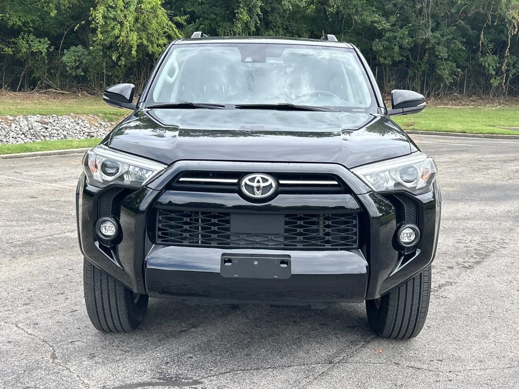 Used 2021 Toyota 4Runner SR5 Premium AWD/4WD image 2