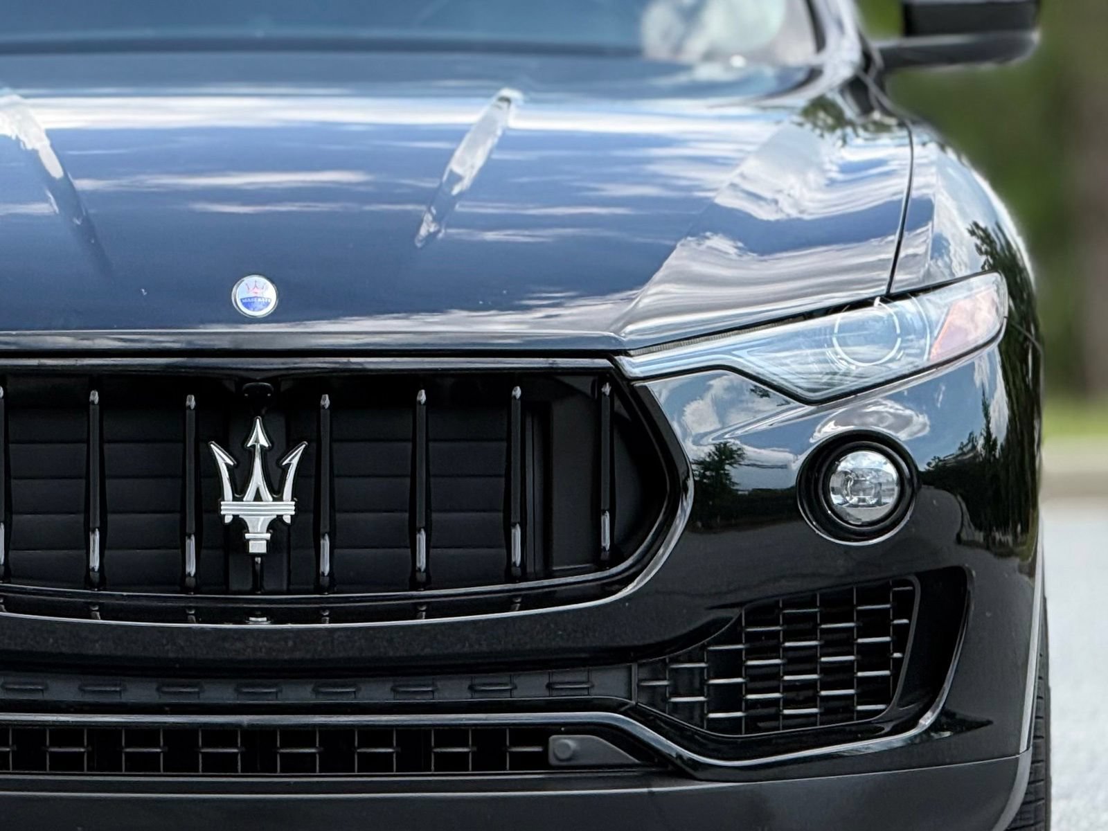 Used 2017 Maserati Levante AWD/4WD image 15