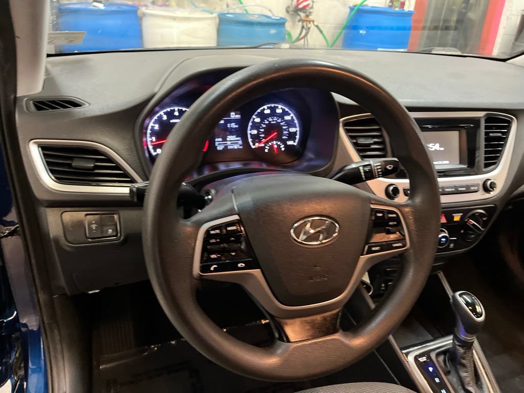 Used 2020 Hyundai Accent SE FWD image 11